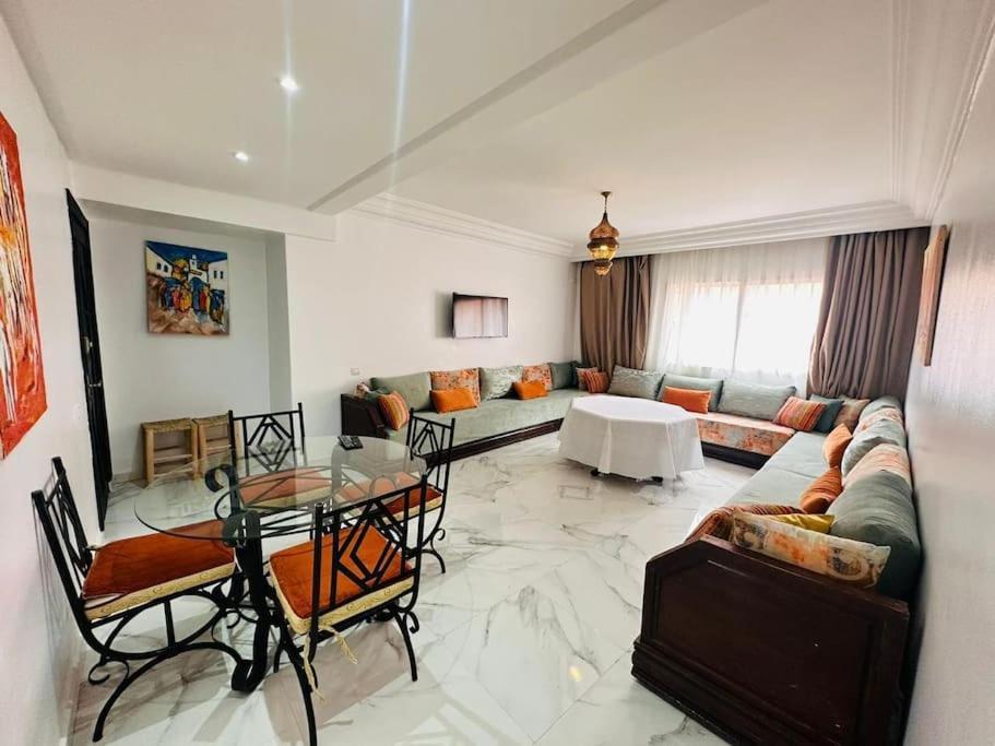 Charmant Appartement Avec Piscine 2Chambres Au Coeur De Gueliz Марракеш Экстерьер фото