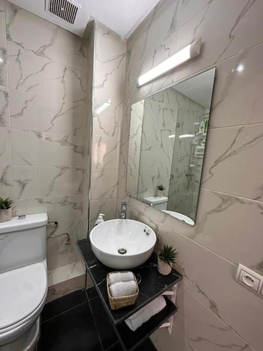 Charmant Appartement Avec Piscine 2Chambres Au Coeur De Gueliz Марракеш Экстерьер фото